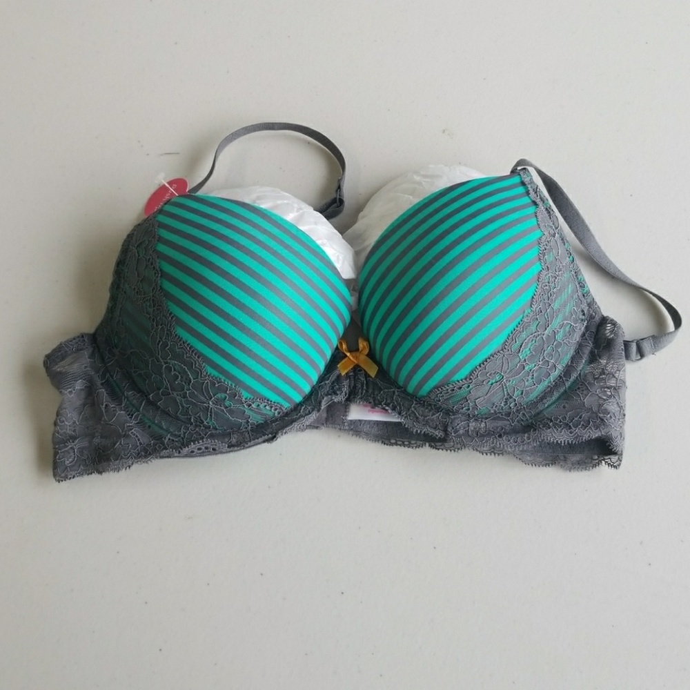 NWT Green Striped Push-up Bra with Lace Back